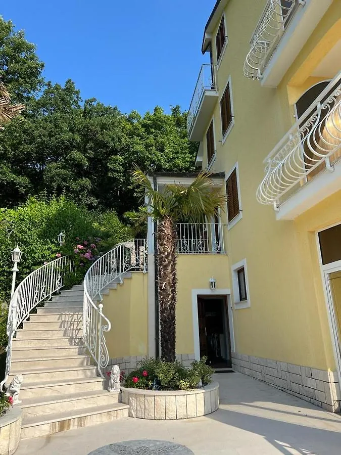 Villa Mona Lisa Lovran - Croatia Apartament